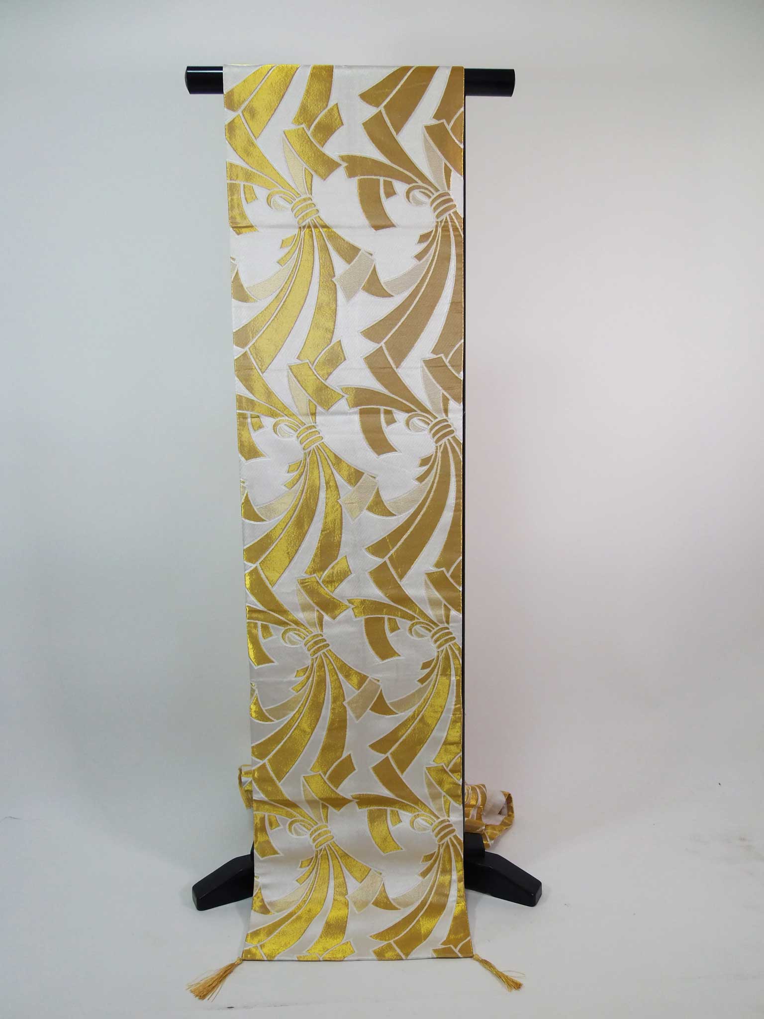 テーブルランナースリム(単半幅帯リメイク)リバーシブル オーダーメイド承ります。 テーブルランナースリム(単半幅帯リメイク)リバーシブル オーダー