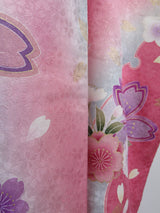 美品 振袖 雪輪に桜文様 金通糸 着物 正絹LL寸 可愛いピンク色系