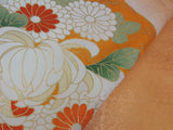 美品 女性 着物 訪問着 花模様 日本刺繍 正絹 手縫い オレンジ色 Japanese kimono
