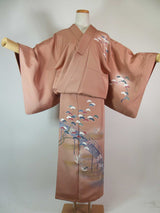 ほぼ美品 女性 着物 訪問着 風景模様 金彩 手描き 正絹 手縫い ピンク色 Japanese kimono