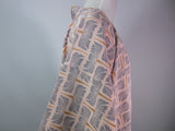 美品 羽織 モダン草花文様 絹製品 日本製品 Kimono jacket ピンクベージュ