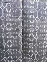 女性 着物 紬着物 幾何学模様 正絹 手縫い グレー色 Japanese kimono