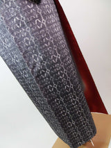 女性 着物 紬着物 幾何学模様 正絹 手縫い グレー色 Japanese kimono