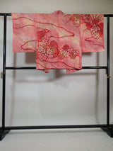 美品 羽織 総絞り 赤色系 絹のダイヤモンド 花模様 絹製品 日本製品 Kimono jacket