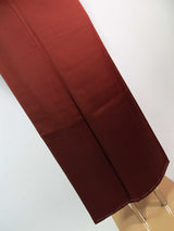 ほぼ美品 女性 着物 色無地 日本の家紋入  正絹 手縫い 臙脂色系(茶色っぽい赤)