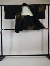 美品 黒羽織 漆織 橘模様 絹製 日本製品 日本の家紋入り Kimono jacket