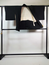 美品 黒羽織 花模様 日本刺繍 絹製品 日本製品 Kimono jacket