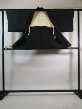 黒羽織 幻の鳥鳳凰模様 相良刺繍 日本の家紋入り 絹製品 日本製品 Kimono jacket