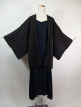 黒羽織 幻の鳥鳳凰模様 相良刺繍 日本の家紋入り 絹製品 日本製品 Kimono jacket