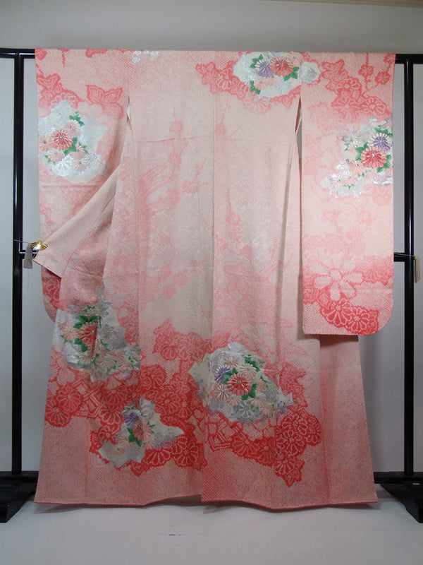 Gorgeous Furisode (Furisode) Kimono, Pure Silk, Cherry Blossom Color, Total Shibori, Yamato Orderly, Silk Diamond, Japanese Embroidery, Floral Pattern, Silver Color