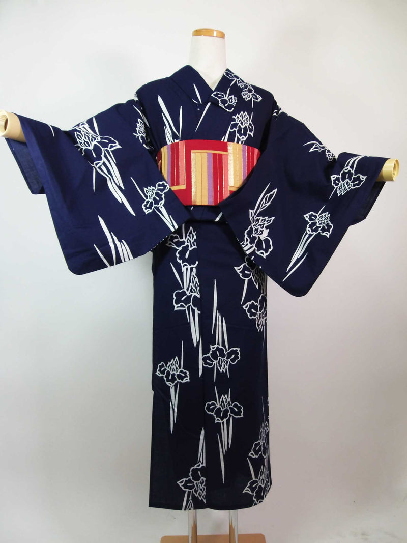ほぼ美品　注染　浴衣　菖蒲文様　手縫い　藍染　大人可愛い　濃紺色