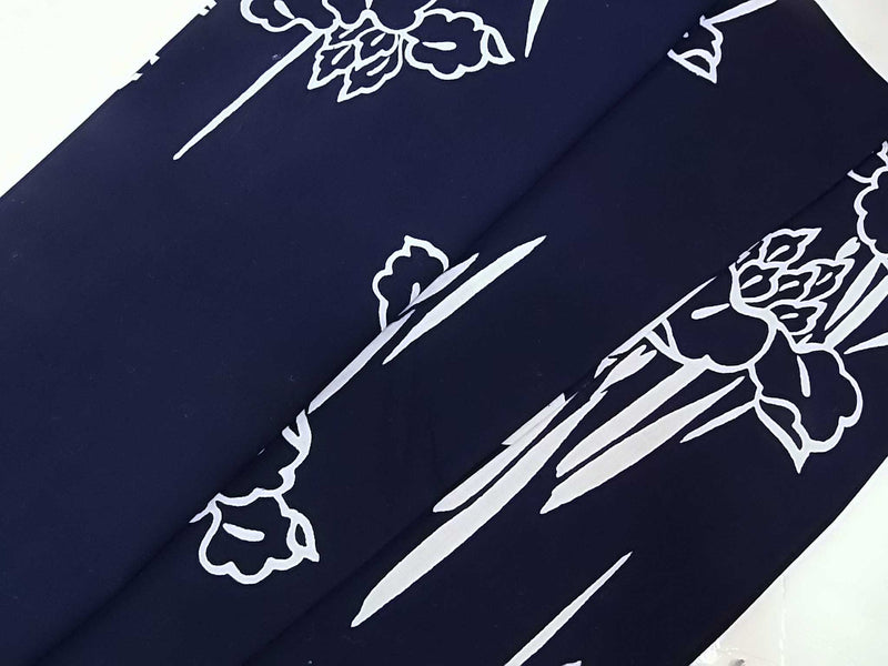 ほぼ美品　注染　浴衣　菖蒲文様　手縫い　藍染　大人可愛い　濃紺色
