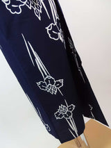 ほぼ美品　注染　浴衣　菖蒲文様　手縫い　藍染　大人可愛い　濃紺色