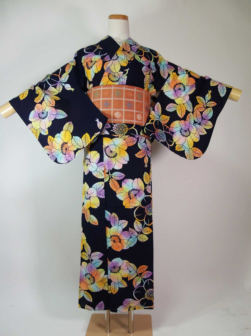 Yukata pour-dye, design floral, adulte mignon, tissu peigné, teint à l'indigo