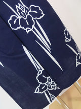 ほぼ美品　注染　浴衣　菖蒲文様　手縫い　藍染　大人可愛い　濃紺色