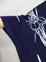 ほぼ美品　注染　浴衣　菖蒲文様　手縫い　藍染　大人可愛い　濃紺色