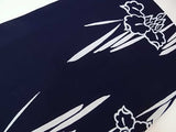 ほぼ美品　注染　浴衣　菖蒲文様　手縫い　藍染　大人可愛い　濃紺色