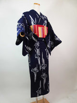 ほぼ美品　注染　浴衣　菖蒲文様　手縫い　藍染　大人可愛い　濃紺色