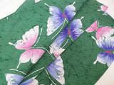 ほぼ美品　レディース浴衣　蝶々文様　