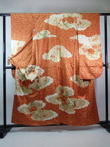 Luxury Furisode Kimono｜雲取り花文様 金駒刺繍 金彩 正絹 Silk Japanese Formal Kimono