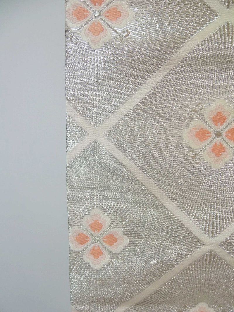 Magnifique, motif floral en losange, toile de sac, chemin de table, fil d'argent, pure soie, recyclé.