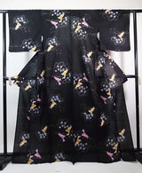 美品　レディース浴衣　可愛いうさぎ文様　花文様　変わり織　金彩入り　やや透け感有り　黒色