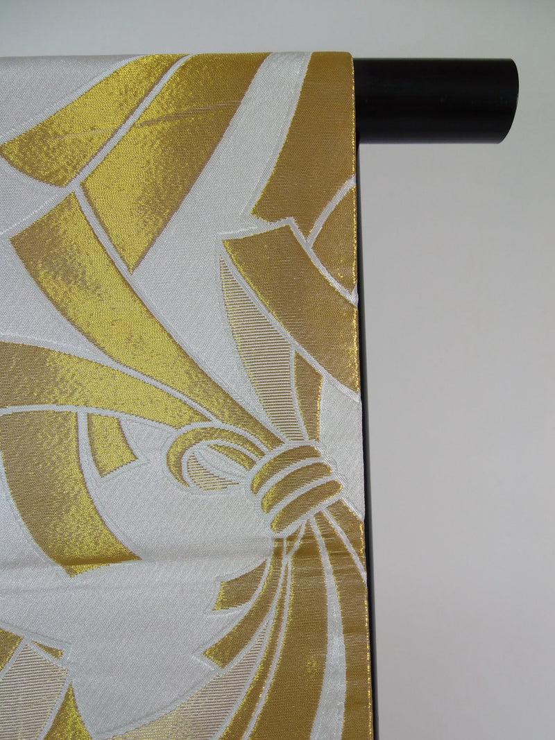 Gorgeous 9" Nagoya obi with noshi noshi design, table runner, gold thread, made in Japan, pure silk, with tassels, recycled.