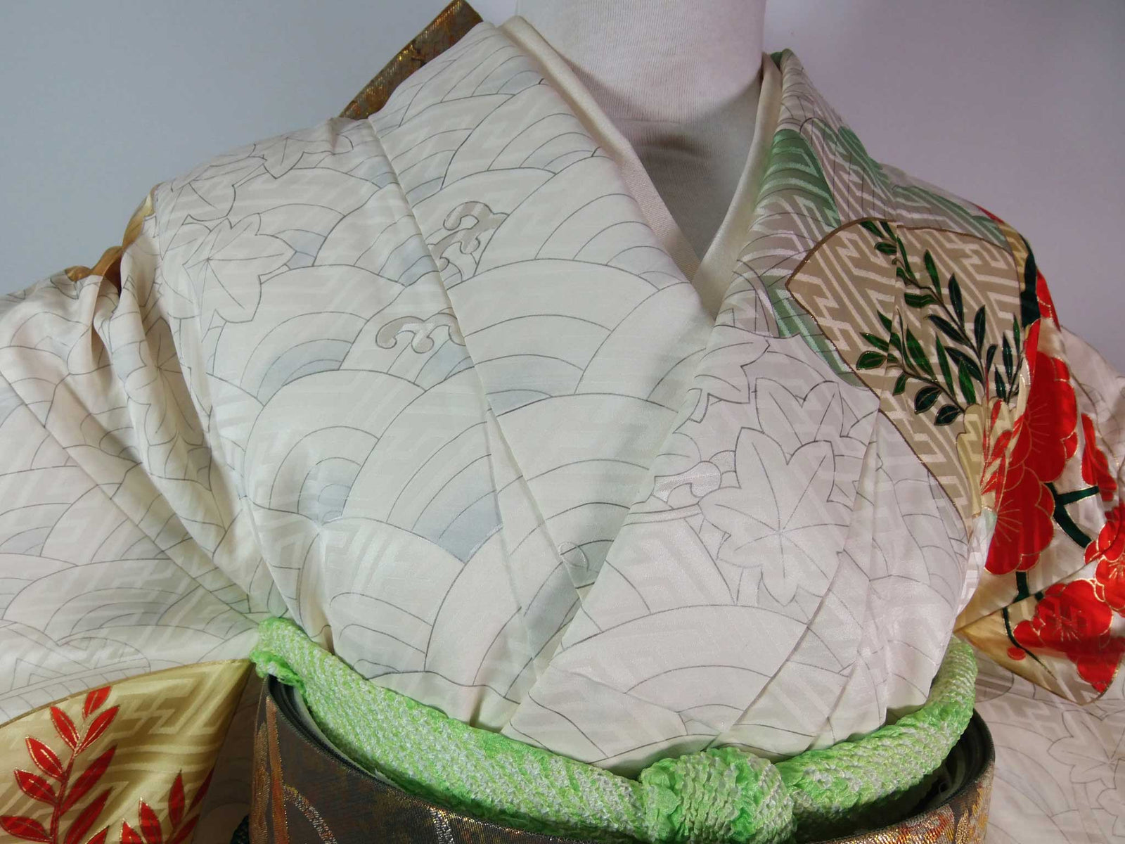 Silk 振袖 長襦袢セット 花扇面文様 金駒刺繍 古典柄 上品華やか 和装