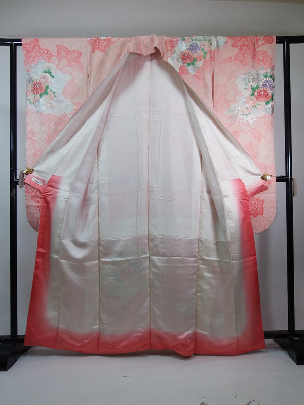 Gorgeous Furisode (Furisode) Kimono, Pure Silk, Cherry Blossom Color, Total Shibori, Yamato Orderly, Silk Diamond, Japanese Embroidery, Floral Pattern, Silver Color