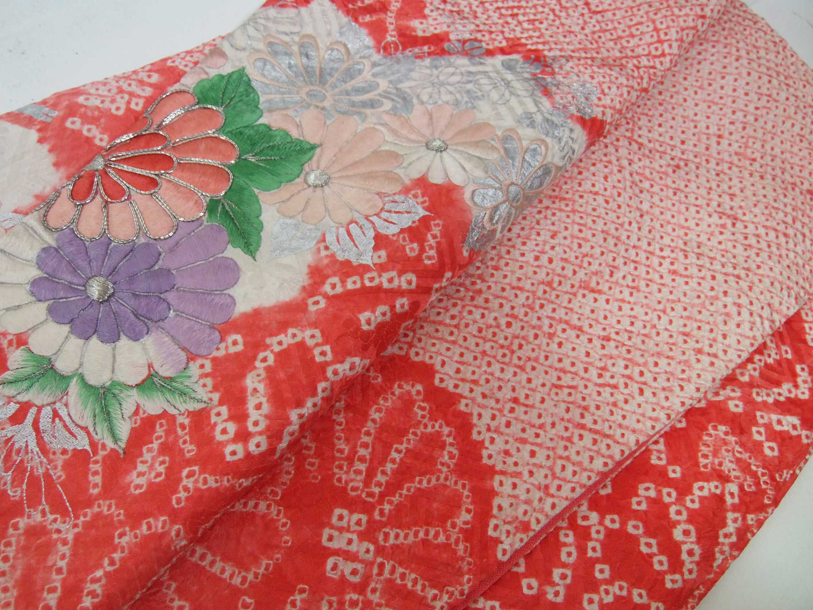 C973正絹　振袖　やまと誂製　総絞り　金駒　刺繍　銀箔　極美品　着物 豪華 振袖 総絞り やまと誂え 絹のダイヤモンド 日本刺繍 花文様