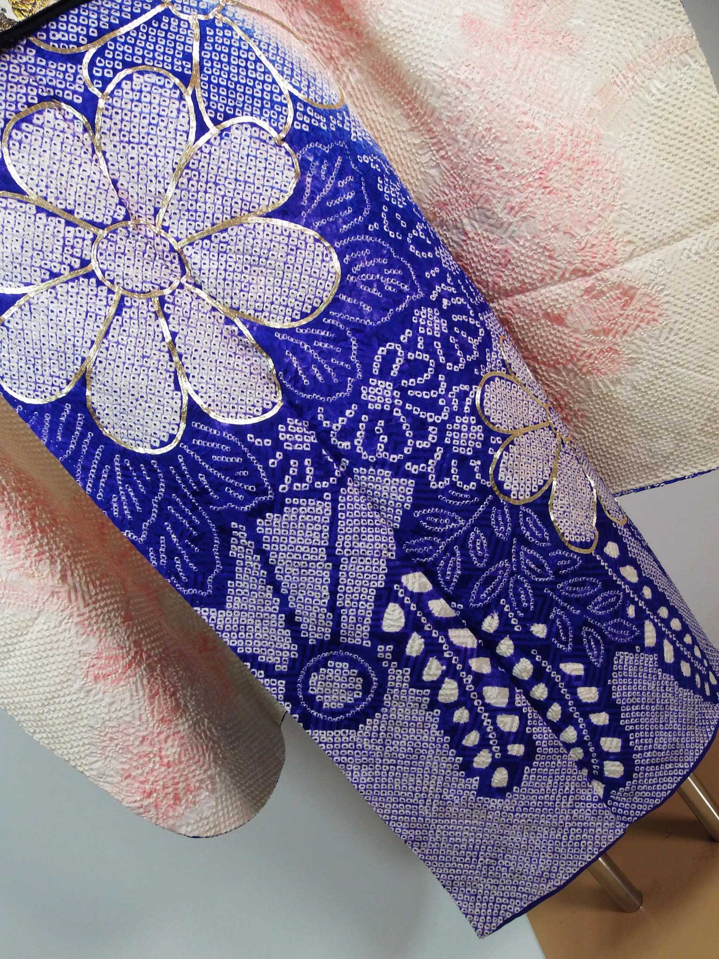 豪華 振袖 総絞り やまと誂え 花文様 金駒刺繍 白×青 やや難あり – MIYABI - REUSE KIMONO MARKET