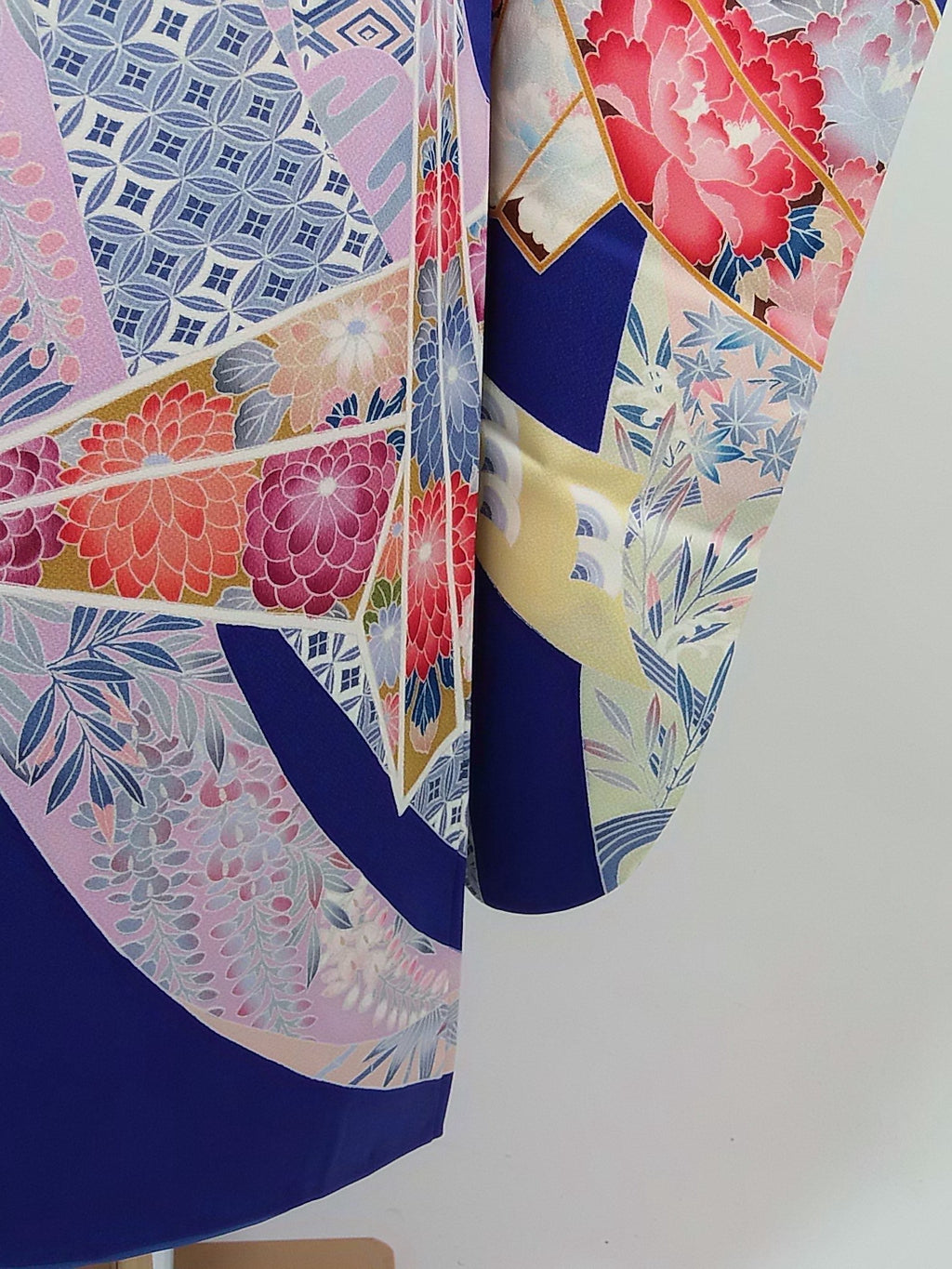 Noshi Pattern Gorgeous Furisode (Furisode) Kimono, Pure Silk with Yuzen Floral Noshi ...