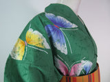 ほぼ美品　レディース浴衣　蝶々文様　