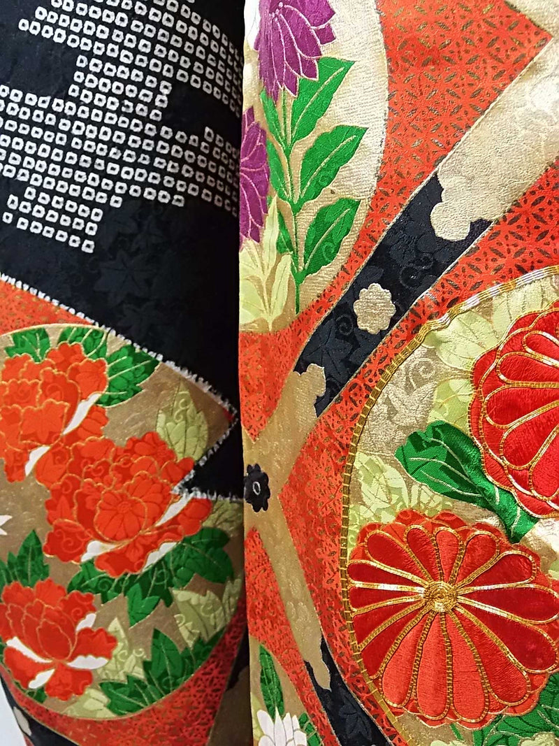 豪華　振袖　花丸文様　鹿子絞り　雲取り文　金彩　金駒刺繍