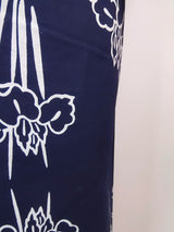 ほぼ美品　注染　浴衣　菖蒲文様　手縫い　藍染　大人可愛い　濃紺色