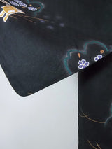 美品　レディース浴衣　可愛いうさぎ文様　花文様　変わり織　金彩入り　やや透け感有り　黒色