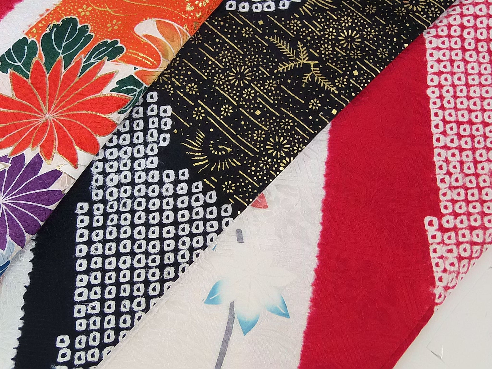 豪華 振袖 御所車文様 金駒刺繍 絞り 正絹 やや難あり – MIYABI 
