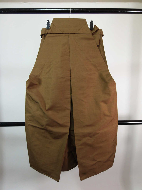 Hakama pants for men's kimono, made in Japan, patternless, pongee fabric, pure silk, M-L, khaki color, horse-riding hakama (trouser type)