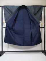 Magnifique ensemble de deux pièces de kimono pour homme, veste haori et kimono, marque de soie Oshima, couleur noir clair.