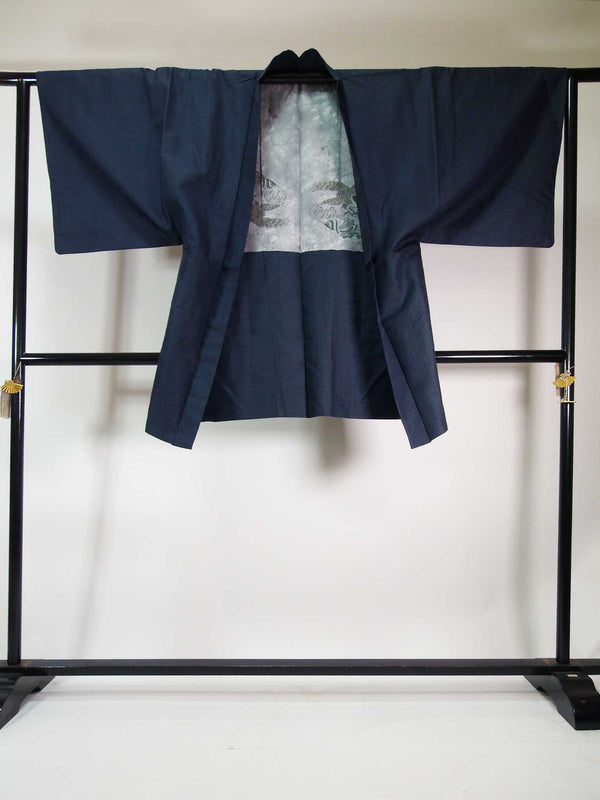 Beautiful man's kimono, 2-piece set of haori jacket and kimono, Oshima silk brand, pure silk, navy blue color