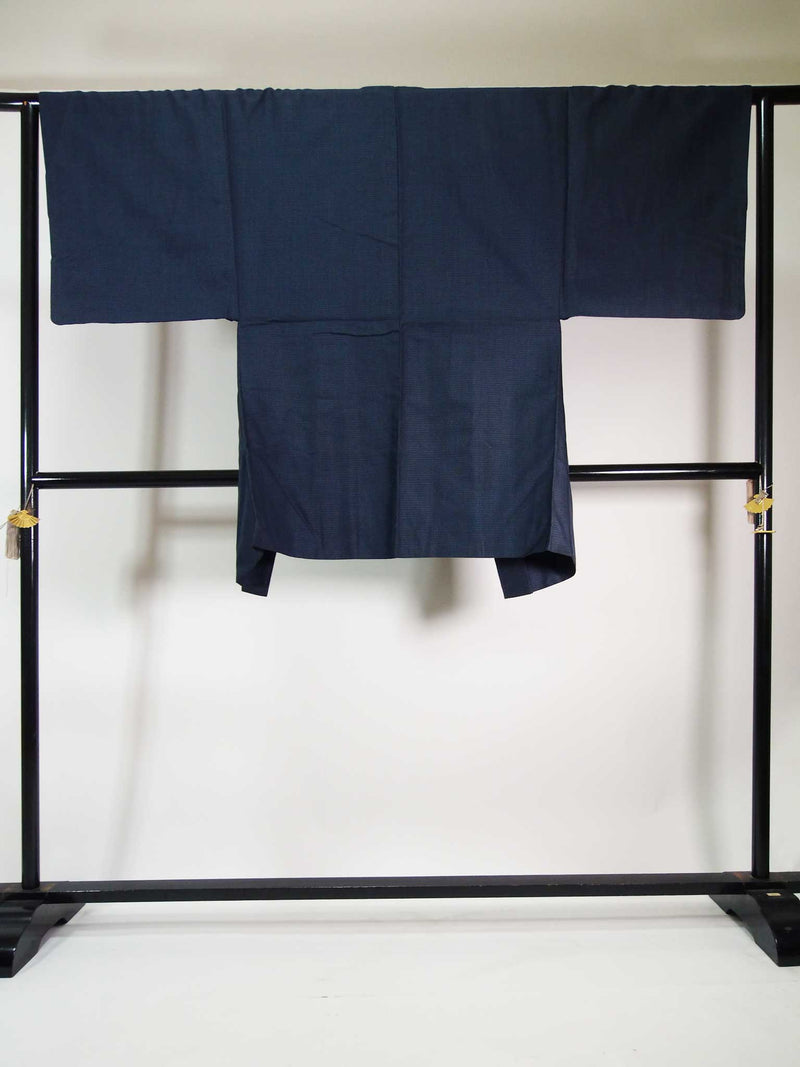 Magnifique ensemble deux pièces de kimono pour homme, veste haori et kimono, marque Oshima silk, pure soie, couleur bleu foncé.