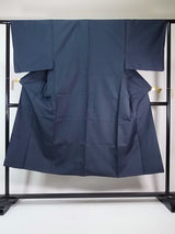 Magnifique ensemble deux pièces de kimono pour homme, veste haori et kimono, marque Oshima silk, pure soie, couleur bleu foncé.