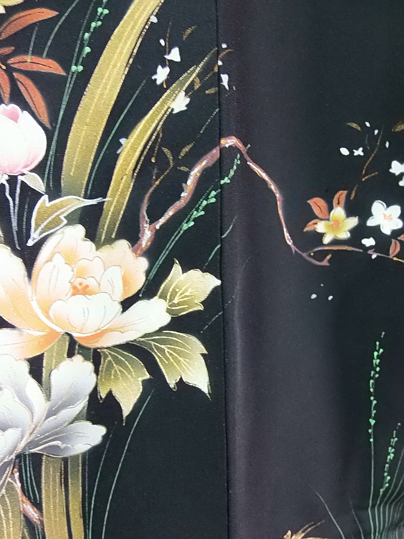 美品　黒羽織　花模様　金彩　手描き　絹製品　日本製品  Kimono jacket　