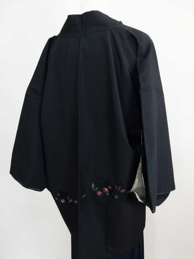 未使用　黒羽織　刺繍　花文様　正絹　Kimono jacket