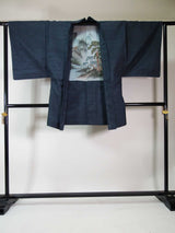 Kimono pour homme non utilisé, ensemble de deux pièces composé d'une veste haori et d'un kimono, en soie, de couleur bleu-gris, magnifique.