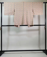 美品　羽織　モダン草花文様　絹製品　日本製品　Kimono jacket　ピンクベージュ