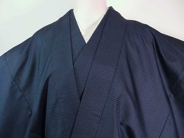 Beautiful men's kimono, haori jacket and 2-piece kimono set, Oshima silk brand kimono, tortoiseshell pure silk, navy blue 2-3