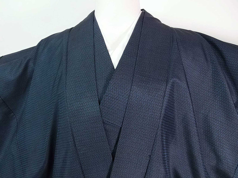 Kimono pour homme non utilisé, ensemble de deux kimonos avec veste haori, kimono de marque Oshima en soie, pure soie écaille, bleu marine 2-4