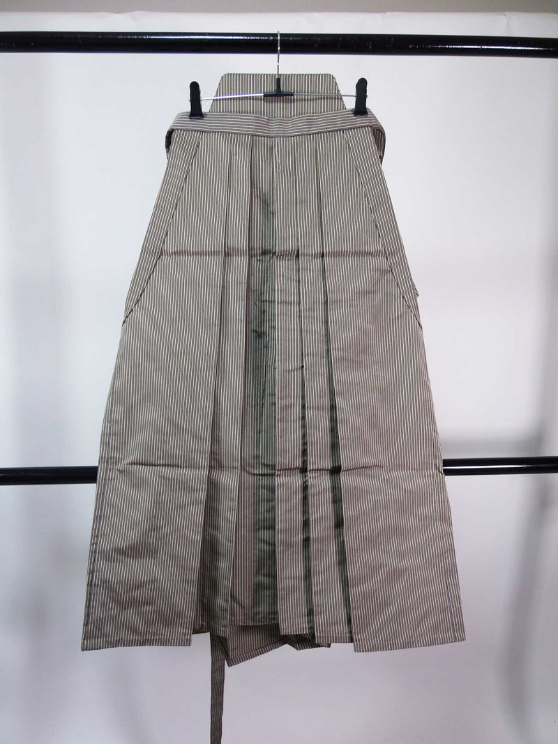 Hakama Pants for Men's Kimono Made in Japan, Stripe, Pure Silk, Beautiful, Grayish, M size, Bajirai Hakama (Pants Type)