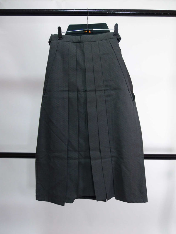 Hakama Pants for Men's Kimono Made in Japan, Pure Silk, Tortoise-Shell Pattern, Grayish 3S, Horseback Riding Hakama (Trouser Type)